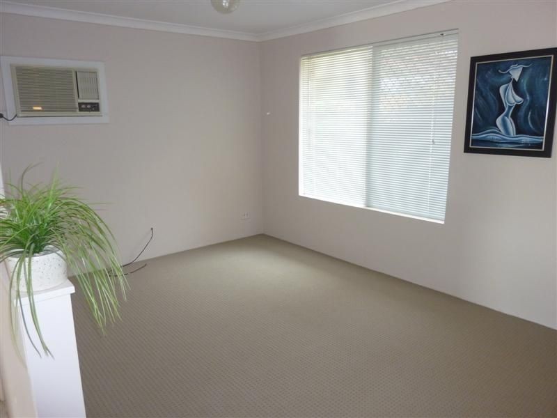 6 Fontanna Court, Greenfields WA 6210