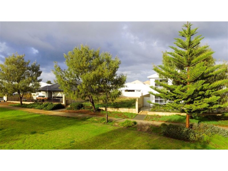 4 Pelsaert Lane, Wannanup WA 6210