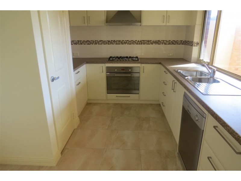 2 Len Howard Drive, Erskine WA 6210