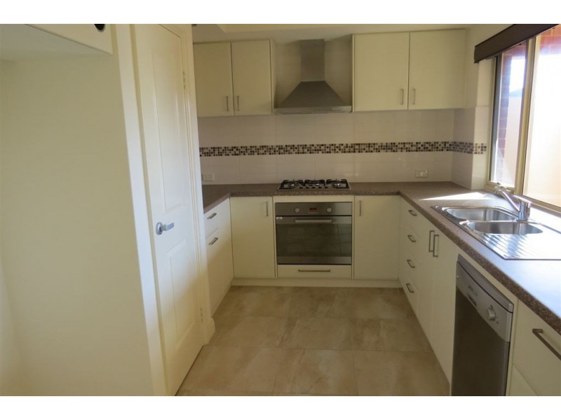 2 Len Howard Drive, Erskine WA 6210