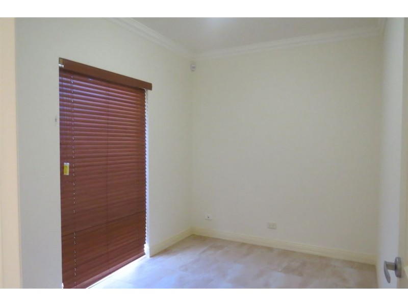 2 Len Howard Drive, Erskine WA 6210