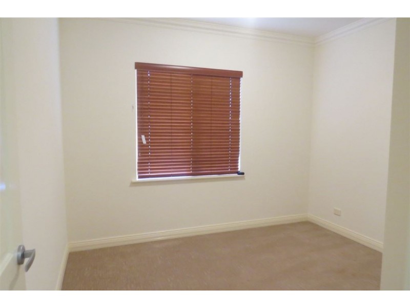 2 Len Howard Drive, Erskine WA 6210