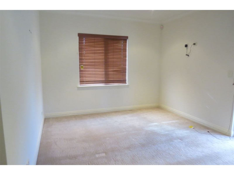 2 Len Howard Drive, Erskine WA 6210