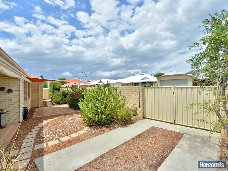 35 Tranquility Way, Halls Head WA 6210