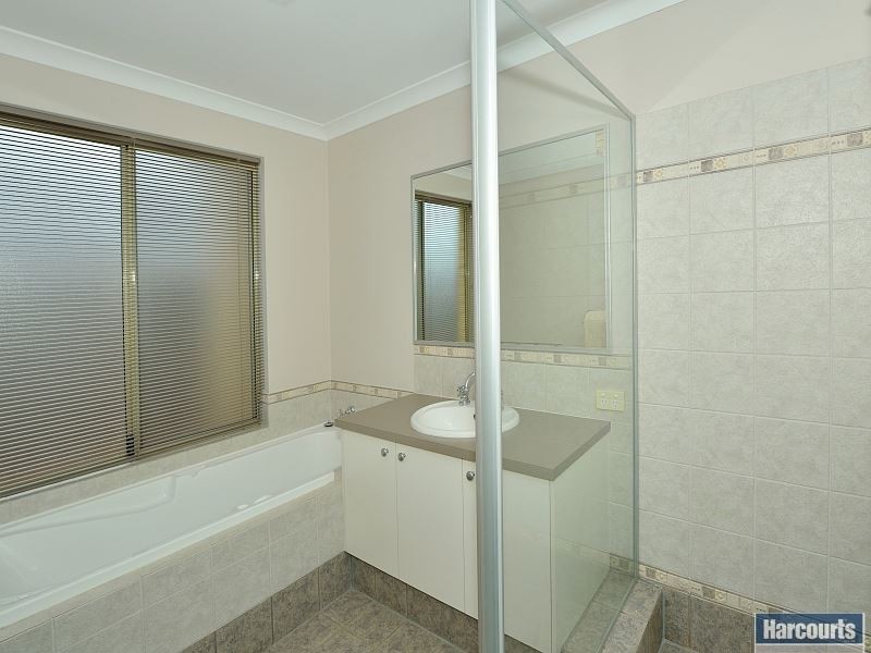 35 Tranquility Way, Halls Head WA 6210