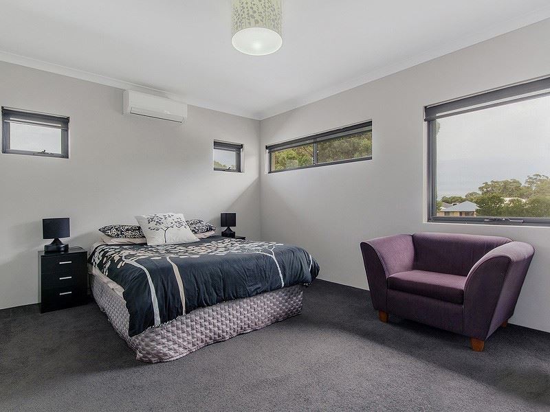 27 Jester Parkway, Meadow Springs WA 6210