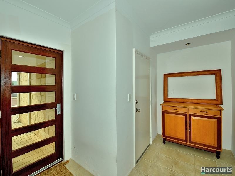 3 Dyer Lane, Lakelands WA 6180