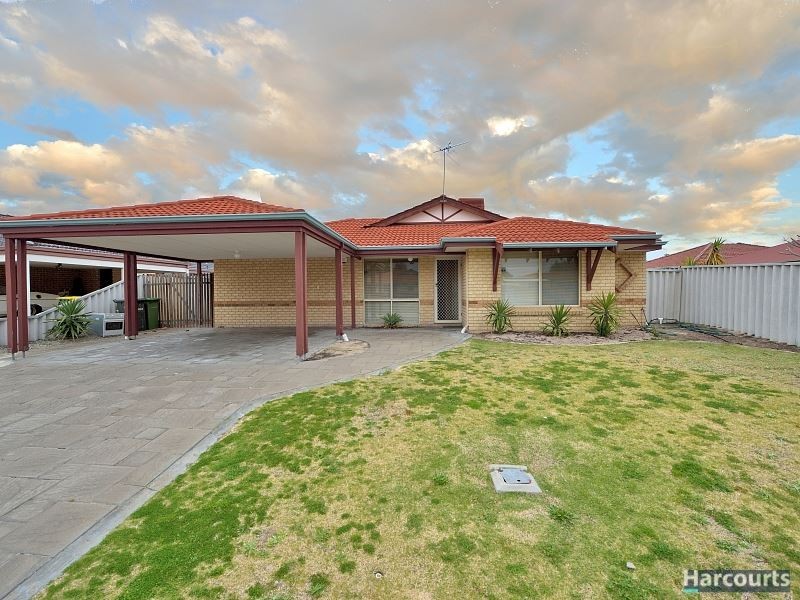 4 Round Hill Drive, Port Kennedy WA 6172