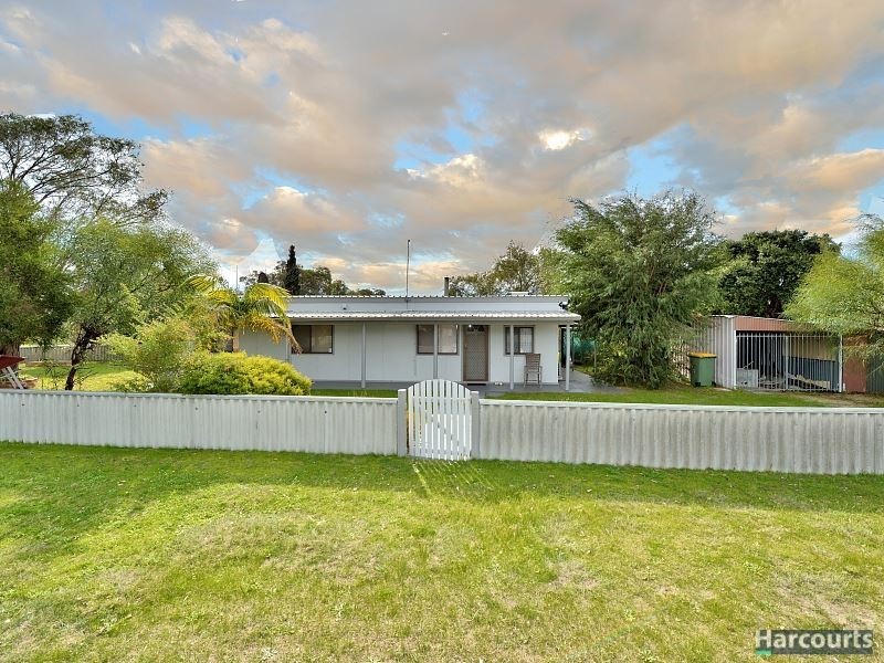 25 Wanjeep Street, Coodanup WA 6210