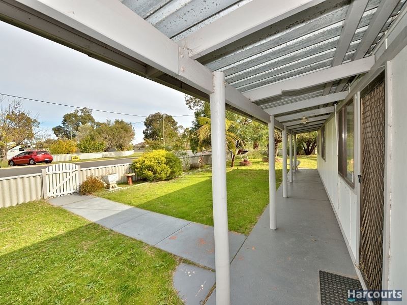 25 Wanjeep Street, Coodanup WA 6210