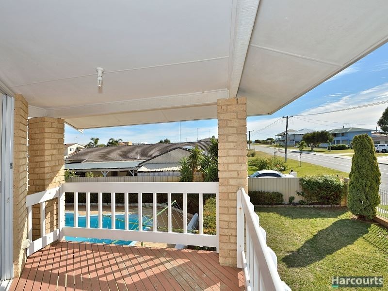 28 Clytie Road, Silver Sands WA 6210
