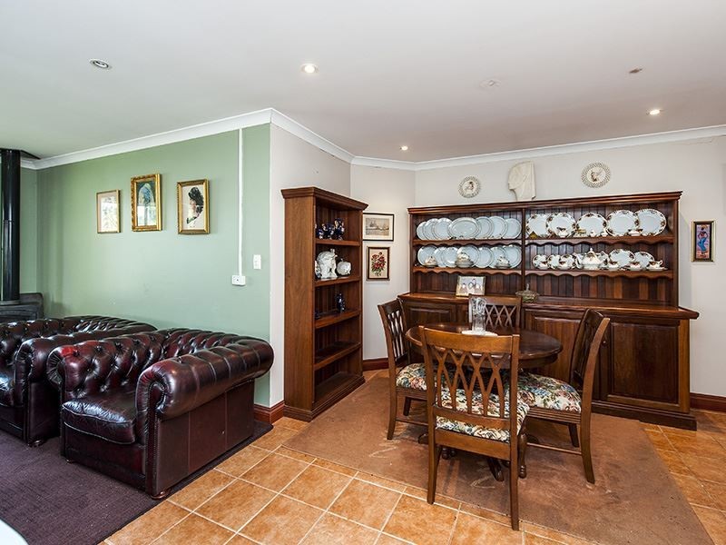 15 Hair Street, Waroona WA 6215