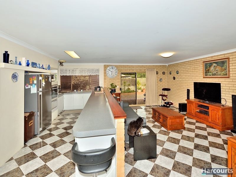 47 Glencoe Parade, Halls Head WA 6210