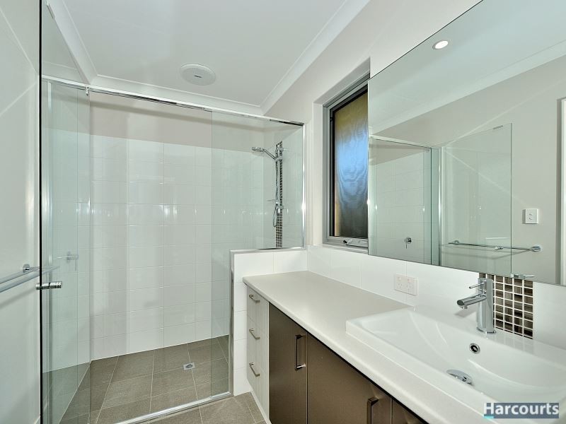 3 Anhinga Trail, Dudley Park WA 6210