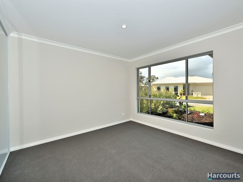 3 Anhinga Trail, Dudley Park WA 6210