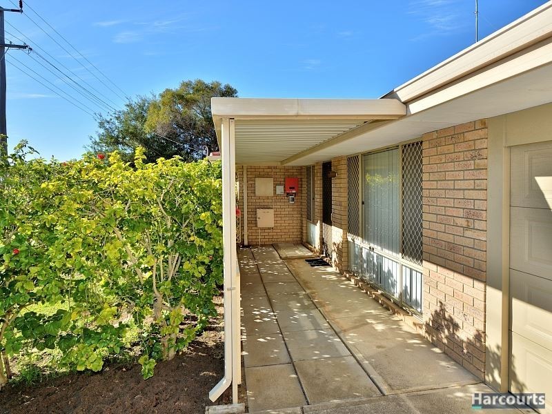 13 Murdoch Drive, Greenfields WA 6210