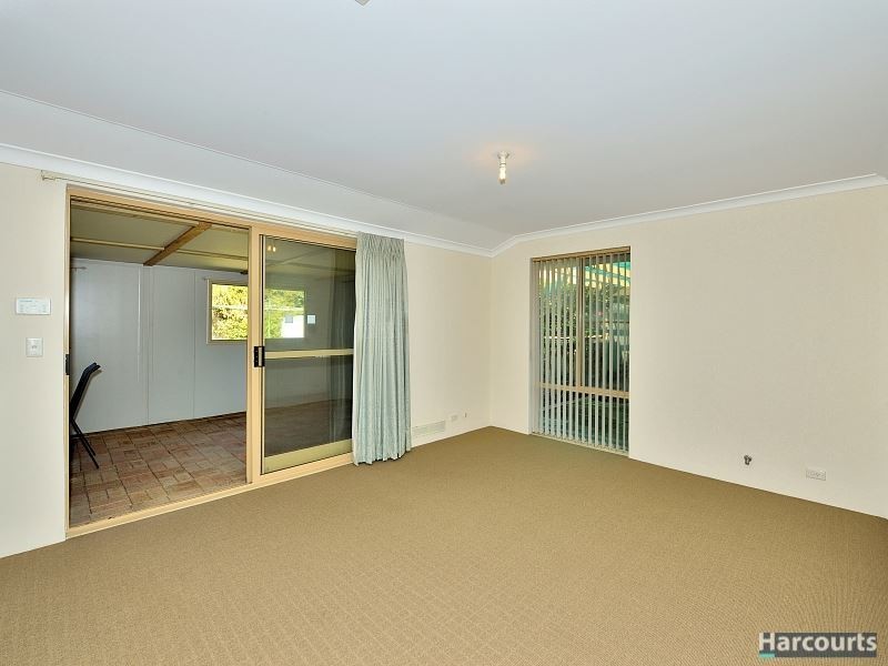 13 Murdoch Drive, Greenfields WA 6210