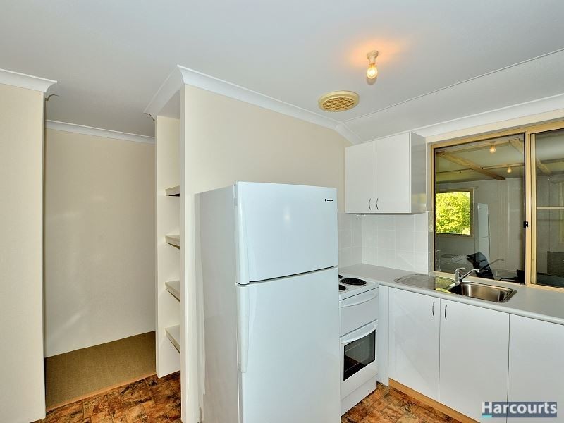 13 Murdoch Drive, Greenfields WA 6210