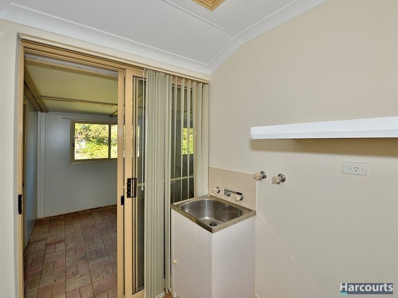 13 Murdoch Drive, Greenfields WA 6210