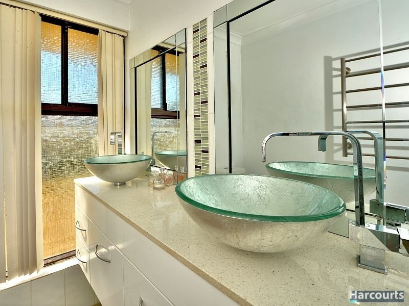 11 Maclaggan Turn, Coodanup WA 6210