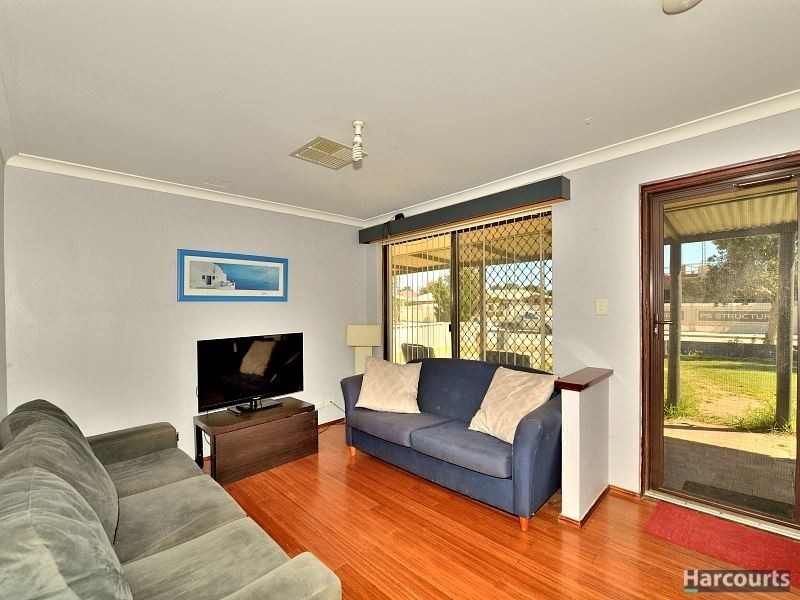 11 Maclaggan Turn, Coodanup WA 6210