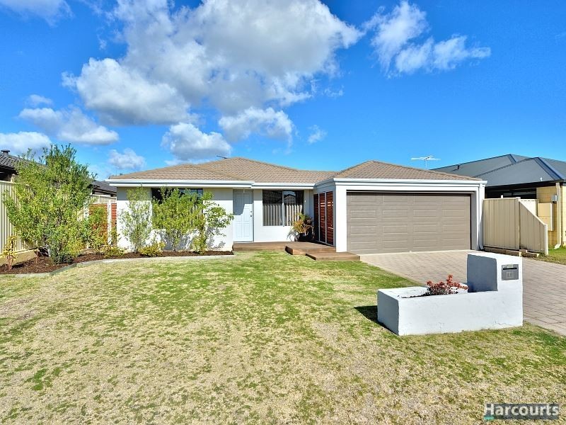 11 Highcliffe Circle, Lakelands WA 6180