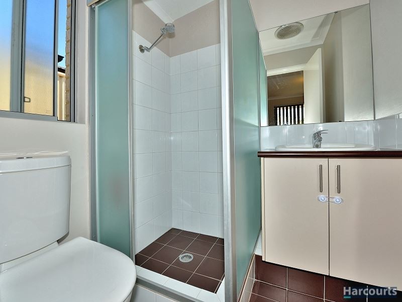 11 Highcliffe Circle, Lakelands WA 6180