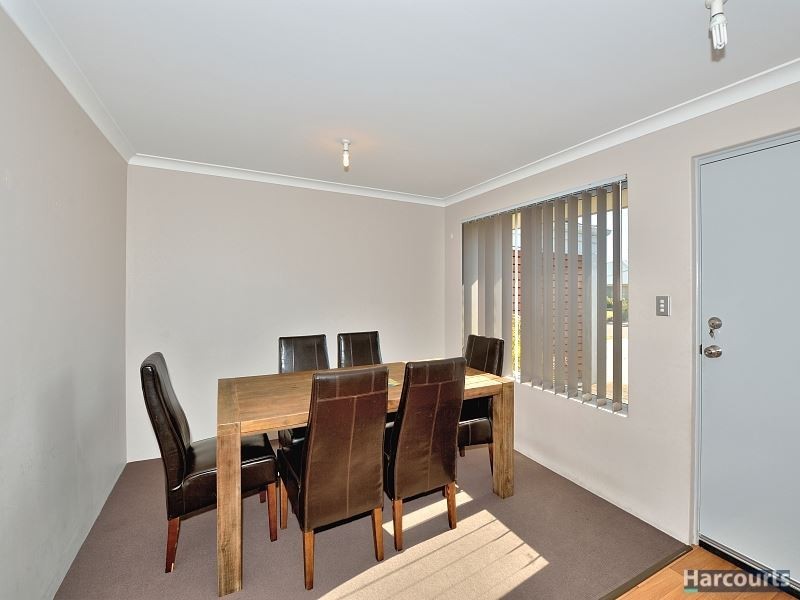 11 Highcliffe Circle, Lakelands WA 6180