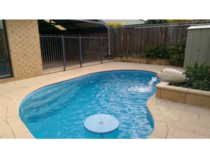 13 Tyneside Loop, Meadow Springs WA 6210