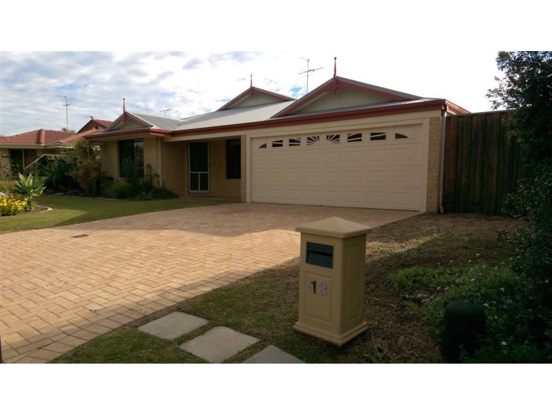 13 Tyneside Loop, Meadow Springs WA 6210