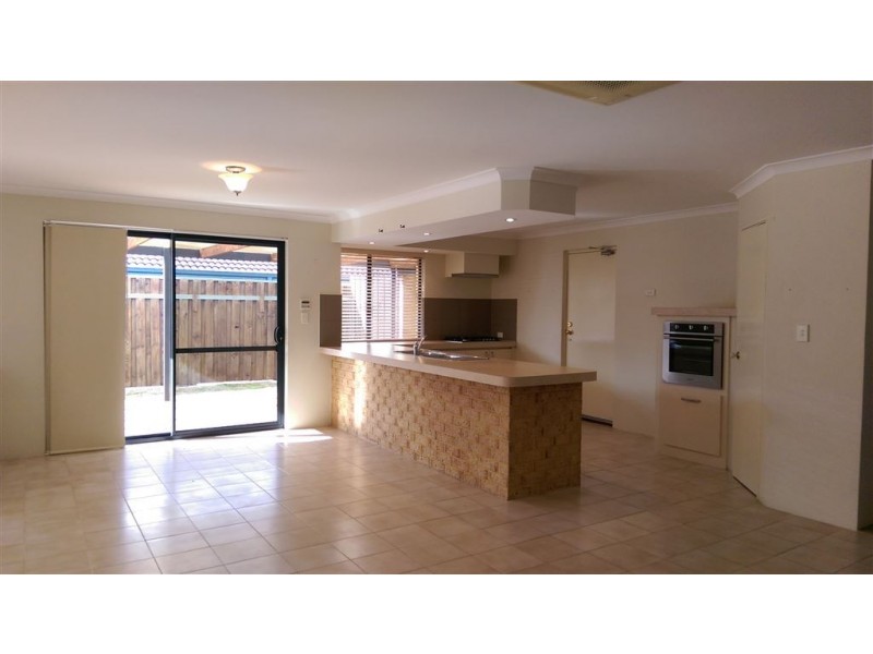 13 Tyneside Loop, Meadow Springs WA 6210