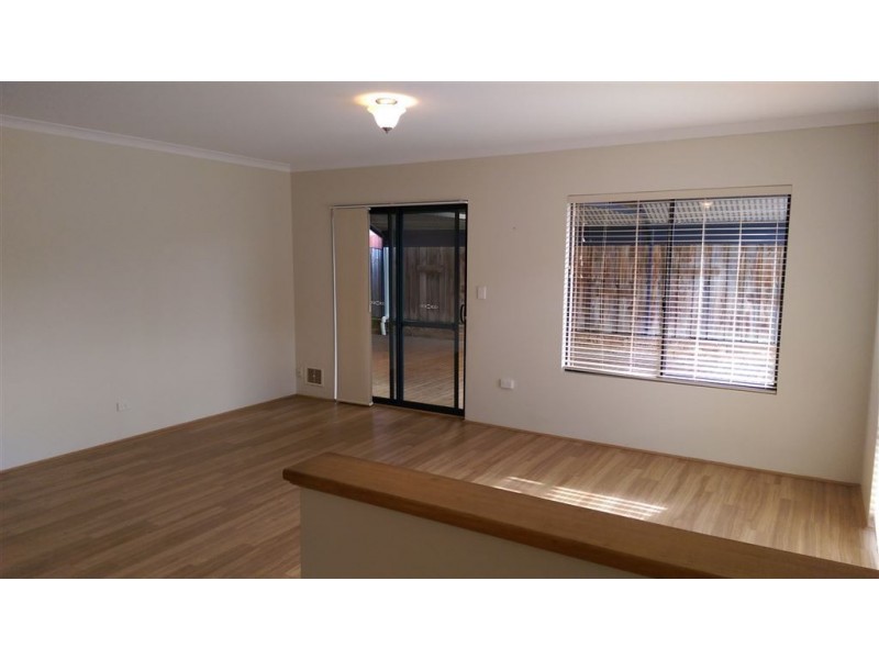 13 Tyneside Loop, Meadow Springs WA 6210