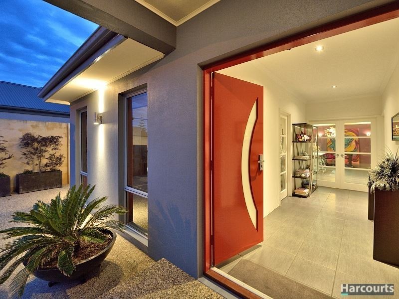 5 Crowsnest Terrace, Wannanup WA 6210