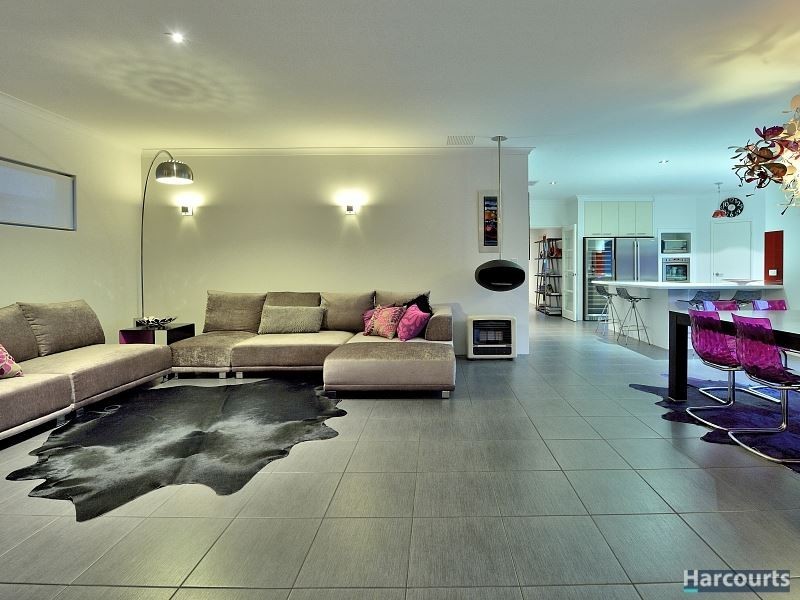 5 Crowsnest Terrace, Wannanup WA 6210