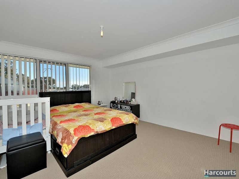 37 Pinehurst Loop, Meadow Springs WA 6210