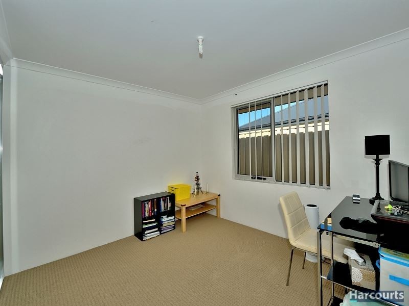 37 Pinehurst Loop, Meadow Springs WA 6210