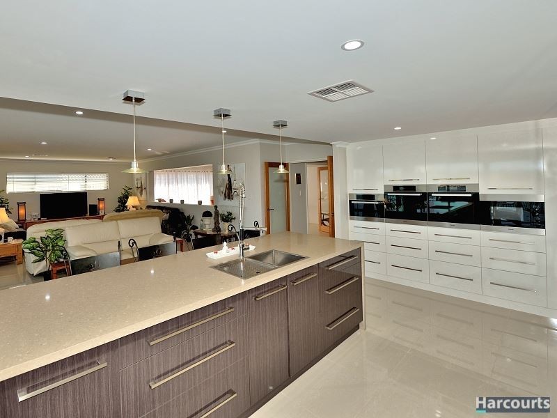 31 Australis Circle, Wannanup WA 6210
