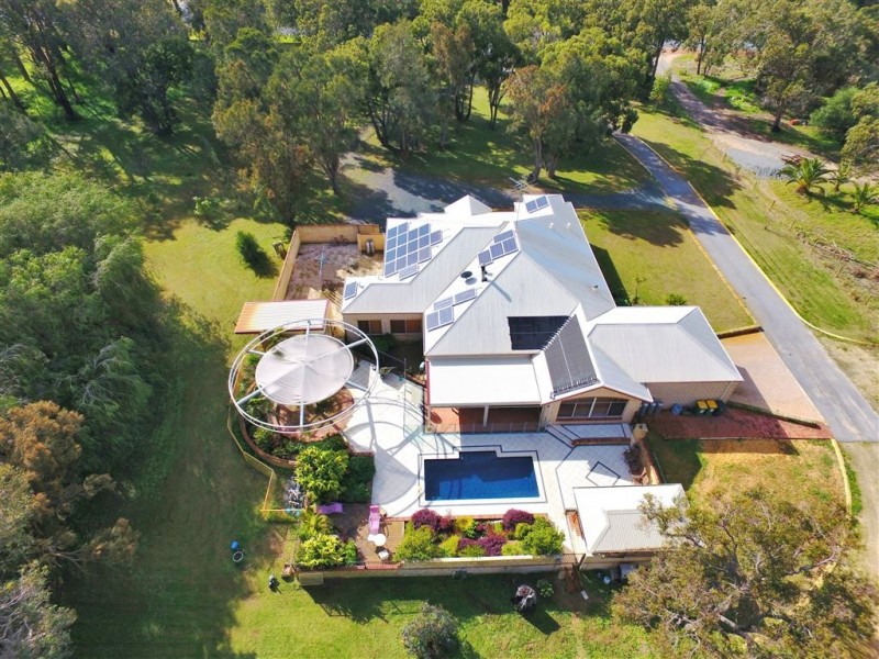 21 Mulga Drive, Parklands WA 6180