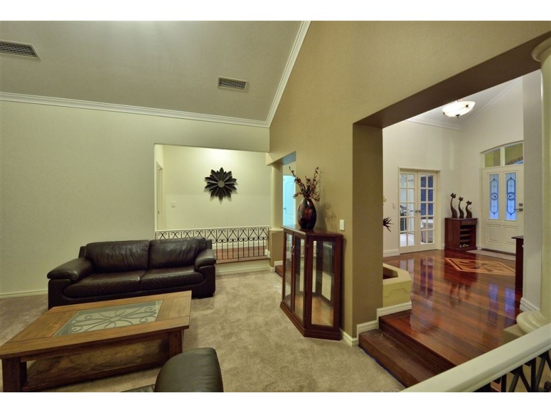 21 Mulga Drive, Parklands WA 6180