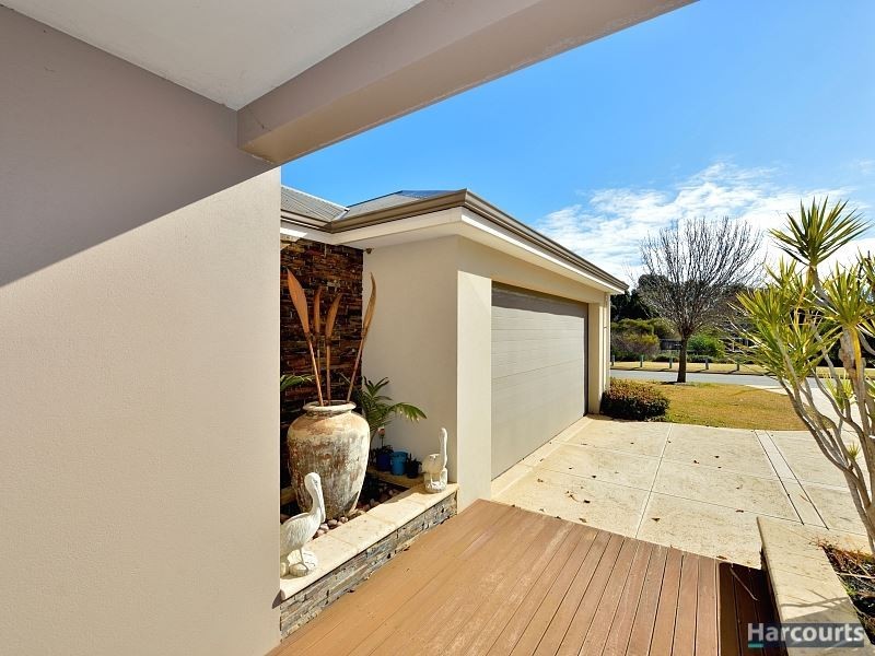 5 Waterlily Drive, Dudley Park WA 6210