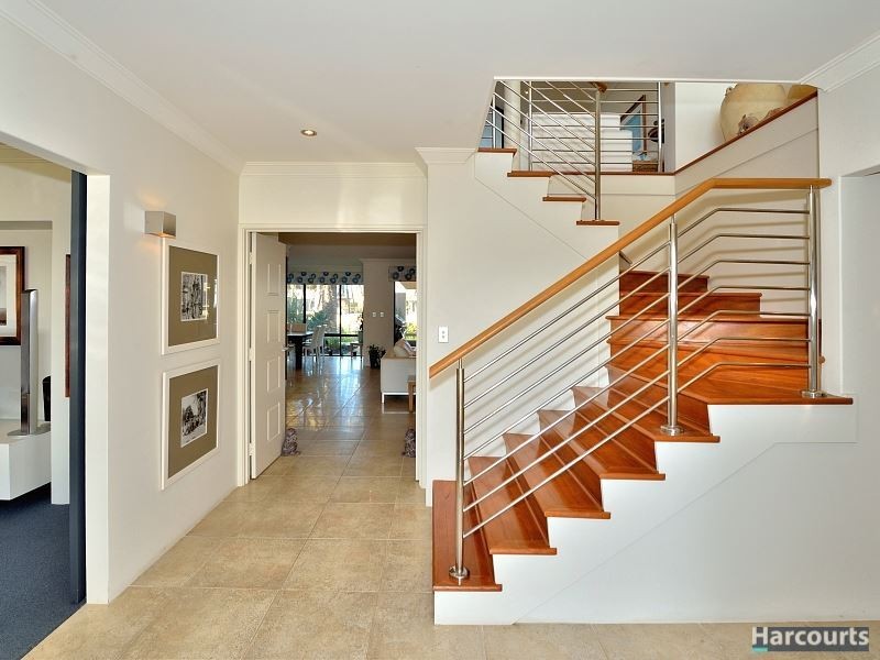 5 Waterlily Drive, Dudley Park WA 6210