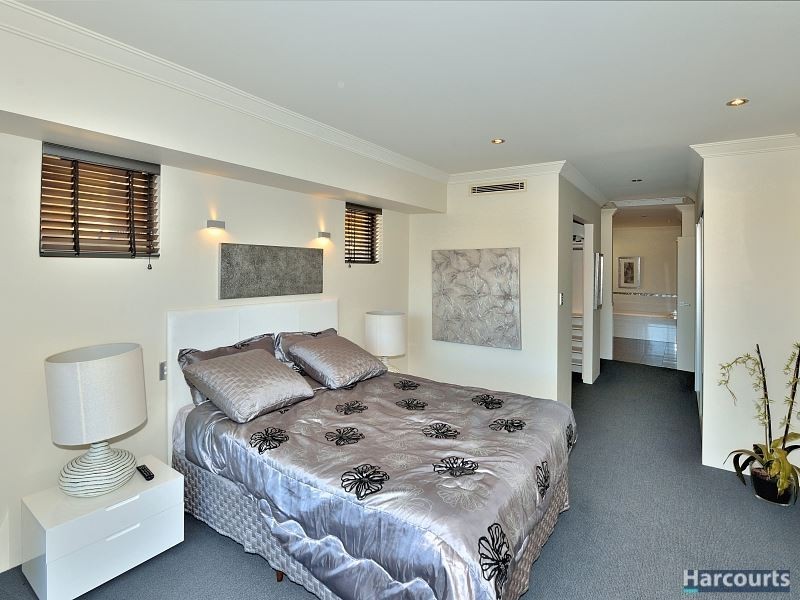 5 Waterlily Drive, Dudley Park WA 6210