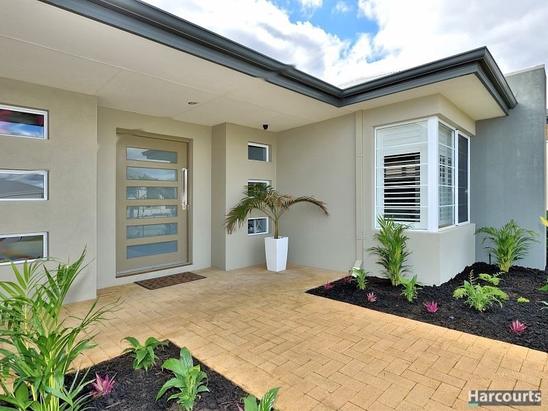 88 Malata Ridge, Lakelands WA 6180