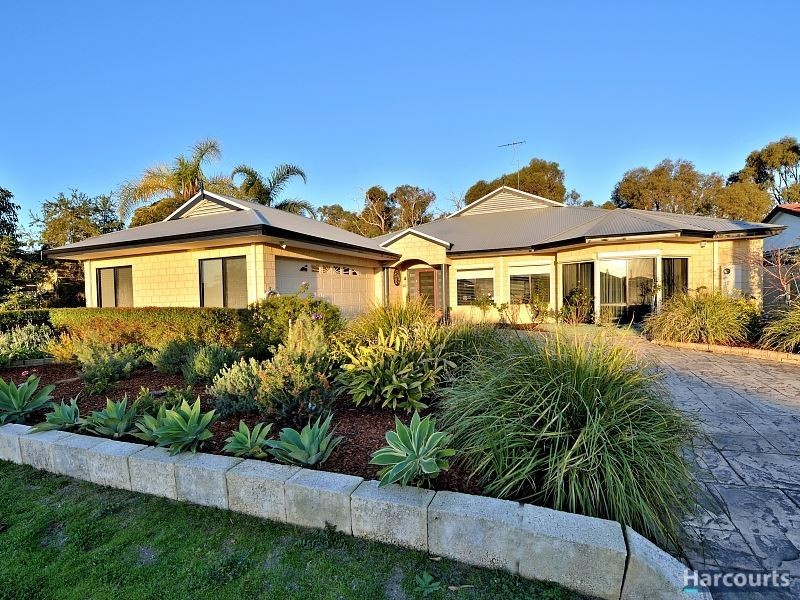 33 Perseus Road, Silver Sands WA 6210