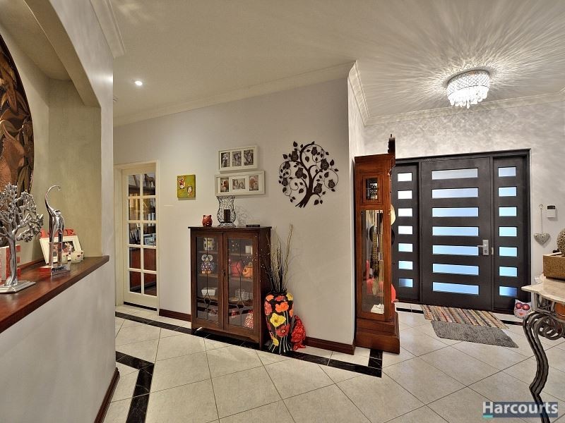 33 Perseus Road, Silver Sands WA 6210