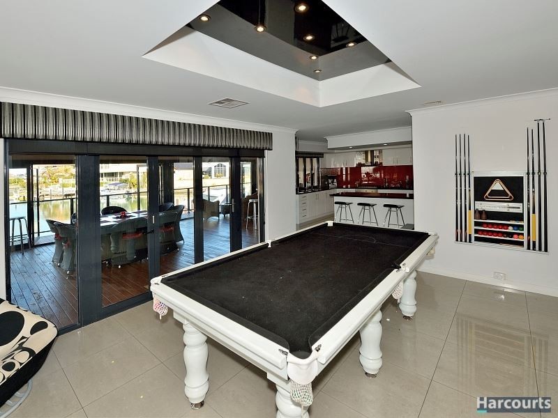 20 Parkwater Drive, Halls Head WA 6210