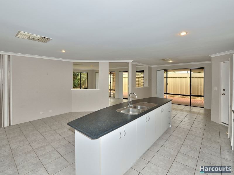 13 Pytheas Approach, Dudley Park WA 6210