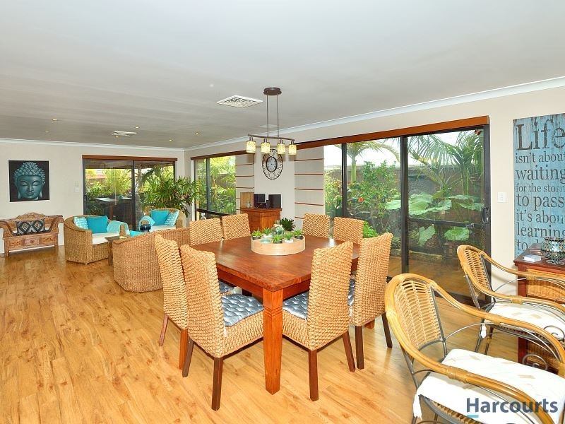 27 Lascelles Circus, Lakelands WA 6180