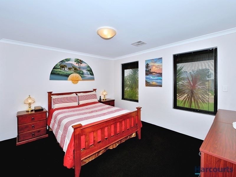 5 Tandure Heights, Lakelands WA 6180