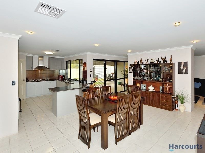 5 Tandure Heights, Lakelands WA 6180